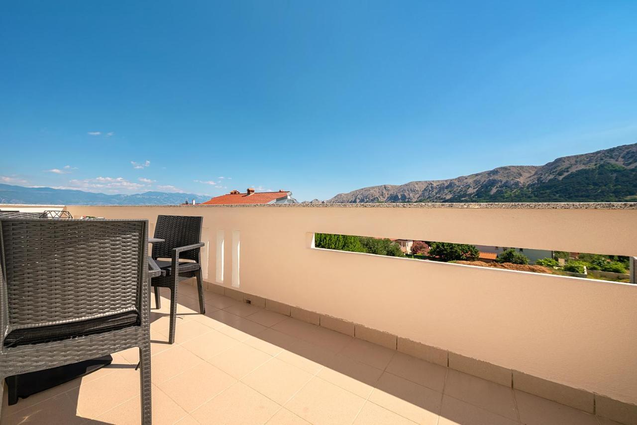 Apartments Gerta With Terrace Башка Экстерьер фото