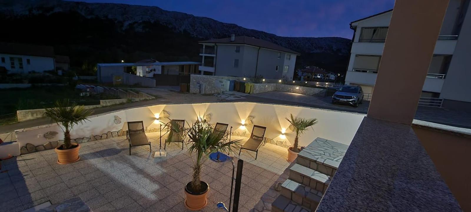 Apartments Gerta With Terrace Башка Экстерьер фото